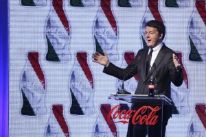 Matteo Renzi - visita alla fabbrica della Coca Cola di Marcianise